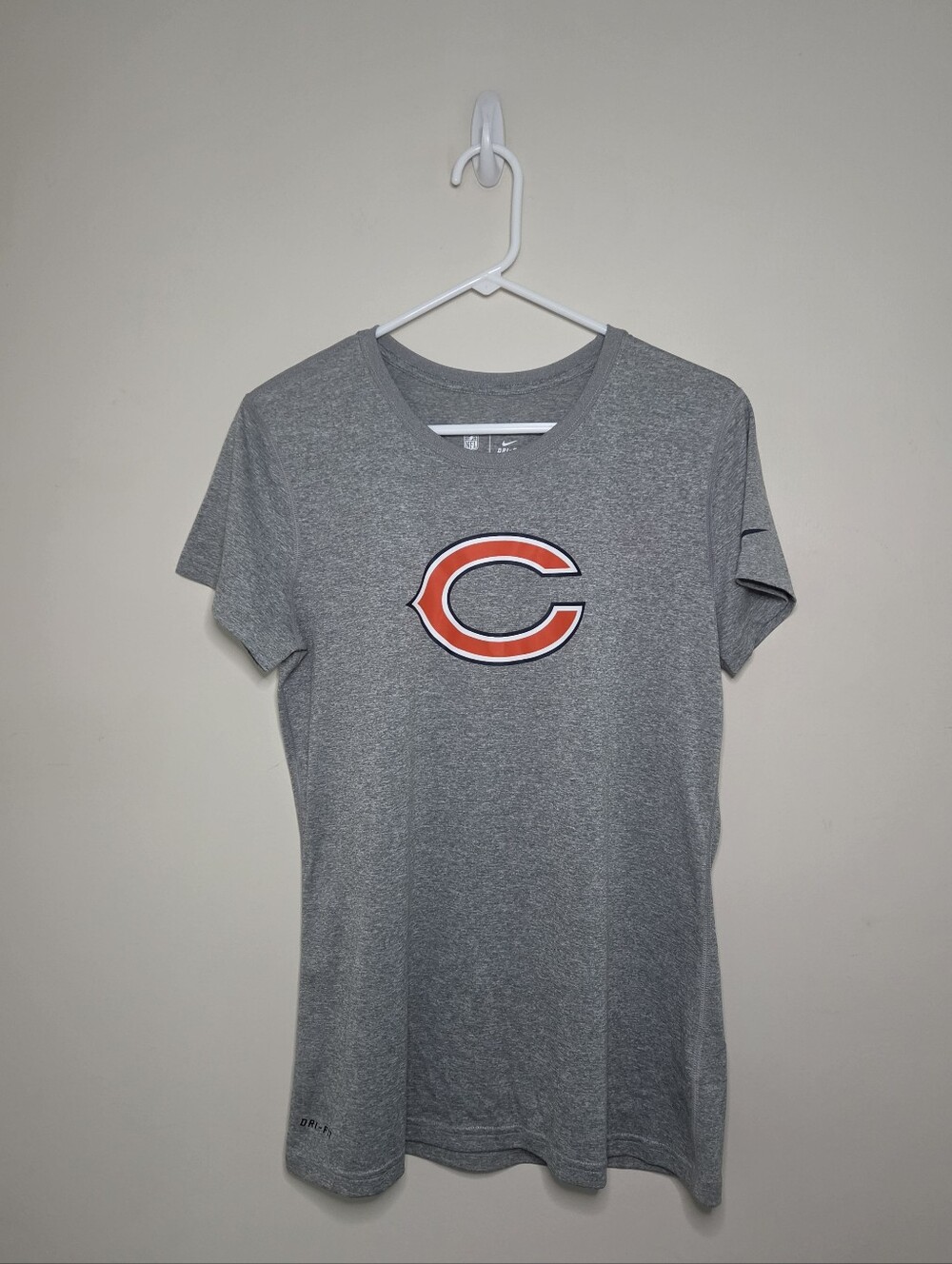 Women's Nike Dri Fit NFL Chicago Bears T-shirt Sz Large